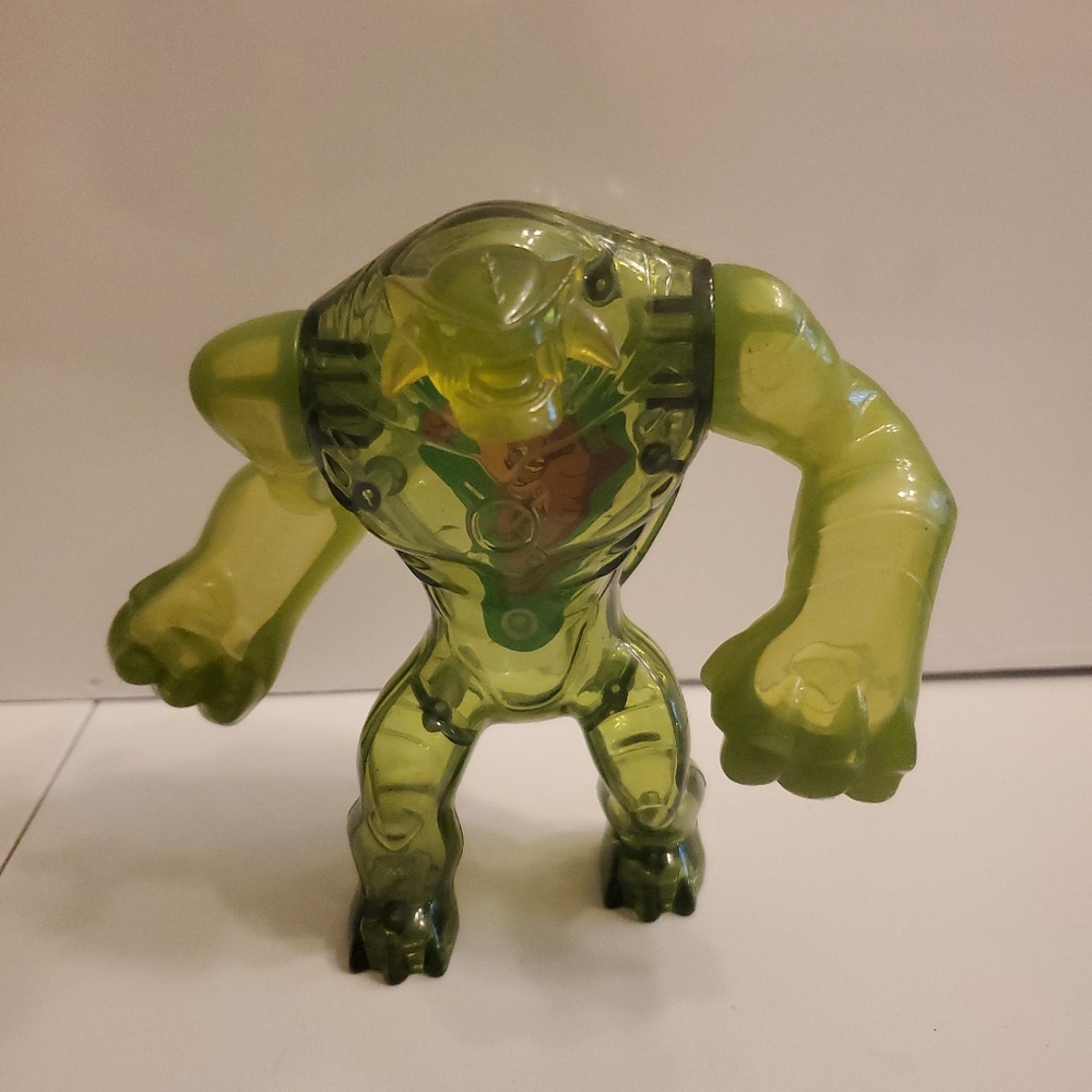 2011 Cartoon Network McDonald's Toy Ben 10 Ultimate Alien Humungousaur 4.25"